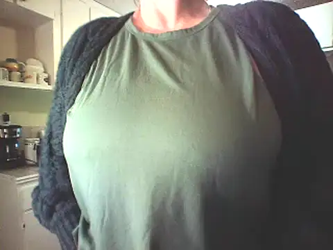 Snapshot of Big-Tits-McGee chatting on March 20, 2025, 3:25 pm Big-Tits-McGee online show from March 20, 2025, 3:25 pm