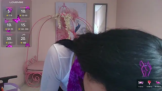 Snapshot of Violetta_Suky chatting on March 4, 2025, 1:59 pm Violetta Suky online show from March 4, 2025, 1:59 pm