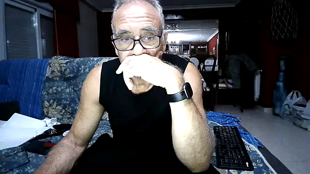 maduroguapo online show from April 1, 2026, 9:34 pm