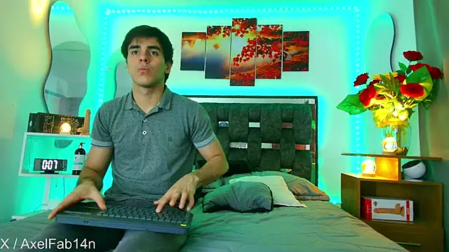 Snapshot of Alex_and_Fabian chatting on March 7, 2025, 6:33 pm Alex and Fabian online show from March 7, 2025, 6:33 pm