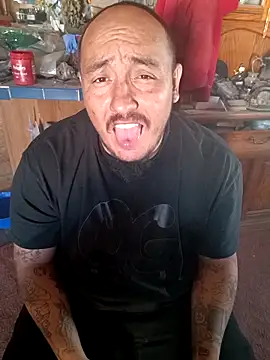 wilsons12 online show from December 16, 2025, 7:40 pm