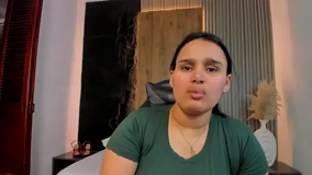 lia sexx19 online show from May 20, 2026, 2:30 am