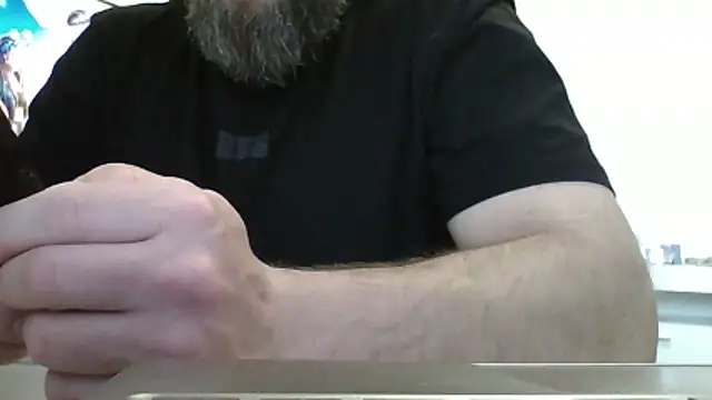 Snapshot of FROL83 chatting on May 10, 2026, 4:09 pm FROL83 online show from May 10, 2026, 4:09 pm