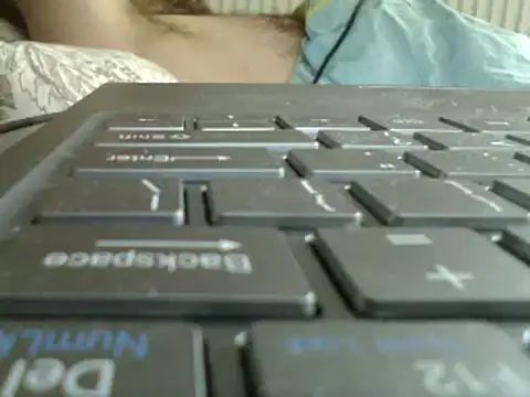 Snapshot of FROL83 chatting on April 26, 2026, 3:53 pm FROL83 online show from April 26, 2026, 3:53 pm