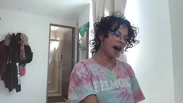 fenixmfx19 online show from February 25, 2026, 7:14 pm