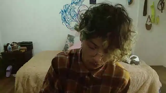 fenixmfx19 online show from February 23, 2025, 10:09 pm