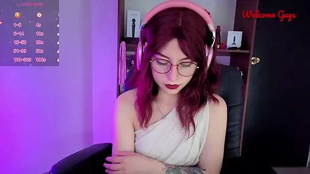 Snapshot of Celeste_Ford_18 chatting on April 7, 2026, 12:23 am Celeste Ford 18 online show from April 7, 2026, 12:23 am