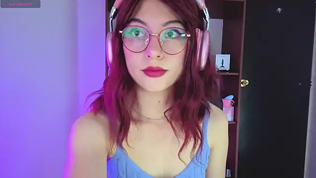 Snapshot of Celeste_Ford_18 chatting on April 15, 2026, 11:16 pm Celeste Ford 18 online show from April 15, 2026, 11:16 pm