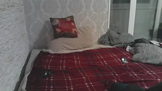 Snapshot of Zbochunec chatting on September 24, 2025, 8:04 pm Zbochunec online show from September 24, 2025, 8:04 pm