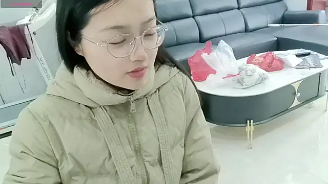 Snapshot of luoxuwen chatting on February 21, 2025, 5:02 am luoxuwen online show from February 21, 2025, 5:02 am