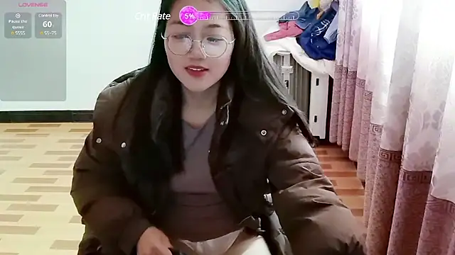 Snapshot of luoxuwen chatting on February 6, 2025, 2:44 am luoxuwen online show from February 6, 2025, 2:44 am
