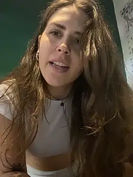 Snapshot of isadelasestrellas chatting on February 8, 2026, 1:31 pm isadelasestrellas online show from February 8, 2026, 1:31 pm