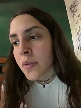 Snapshot of isadelasestrellas chatting on January 6, 2026, 6:01 pm isadelasestrellas online show from January 6, 2026, 6:01 pm