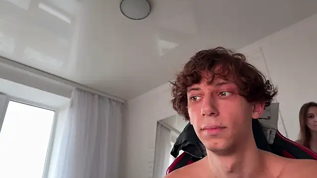 oypo online show from November 17, 2025, 1:37 pm