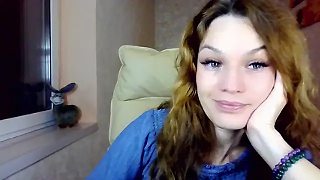 impossibleluna online show from February 7, 2026, 4:26 pm