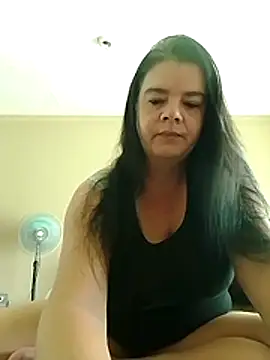 Snapshot of Hornyparratjie chatting on March 3, 2026, 12:34 pm Hornyparratjie online show from March 3, 2026, 12:34 pm