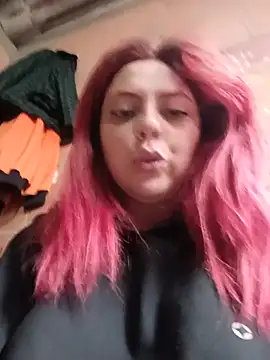 madelaine- online show from May 31, 2026, 8:42 pm