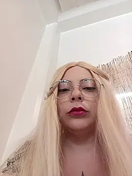 madelaine- online show from March 11, 2026, 5:18 pm