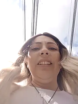 madelaine- online show from October 30, 2025, 6:49 pm