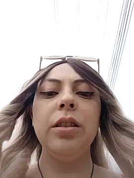 madelaine- online show from November 2, 2025, 4:12 pm