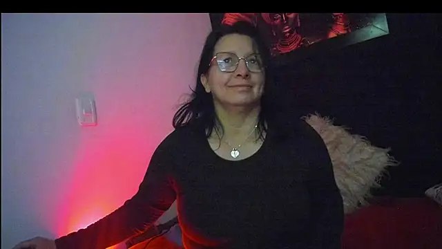 Snapshot of Evaaross_2345 chatting on September 11, 2025, 7:19 am Evaaross 2345 online show from September 11, 2025, 7:19 am