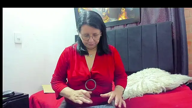 Snapshot of Evaaross_2345 chatting on September 19, 2025, 1:37 pm Evaaross 2345 online show from September 19, 2025, 1:37 pm