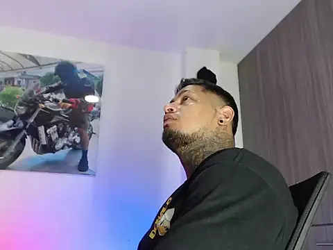 sr apolo  online show from November 28, 2025, 5:57 pm