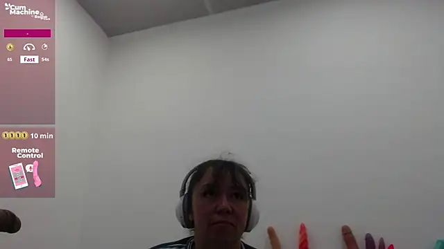 Snapshot of Drool_Sucker chatting on February 4, 2026, 12:22 pm Drool Sucker online show from February 4, 2026, 12:22 pm