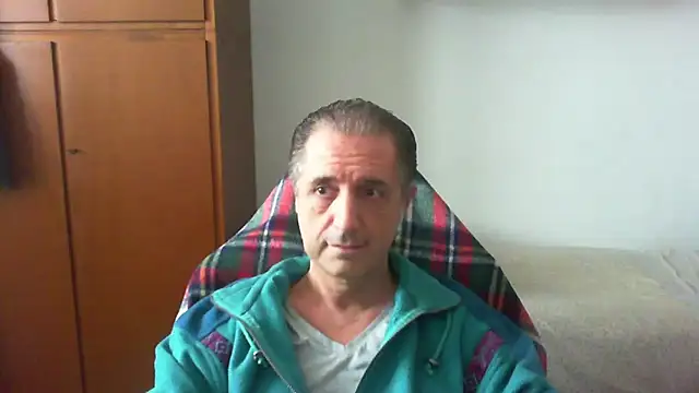 Snapshot of lliuk70mi chatting on April 28, 2026, 2:54 pm lliuk70mi online show from April 28, 2026, 2:54 pm