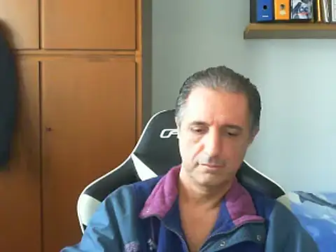 lliuk70mi online show from January 29, 2025, 1:49 pm