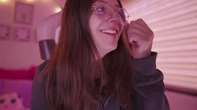 Snapshot of milly_kenner chatting on February 4, 2026, 7:31 pm milly kenner online show from February 4, 2026, 7:31 pm