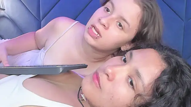 ivy and molly online show from October 8, 2025, 12:23 am