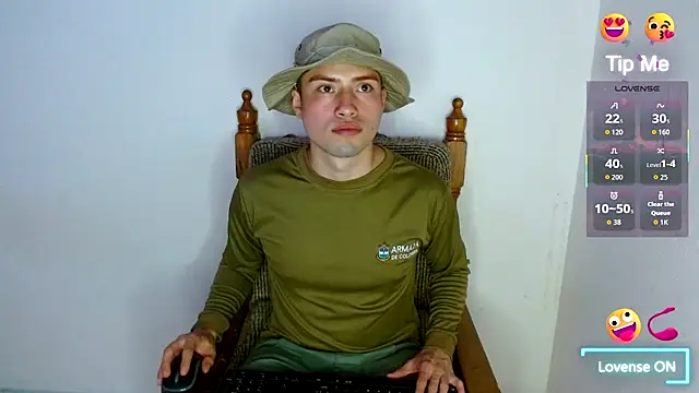 Snapshot of nolanjay_ chatting on October 7, 2025, 9:27 pm nolanjay online show from October 7, 2025, 9:27 pm