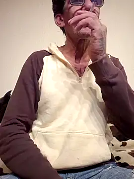 Snapshot of Zgodanilep chatting on October 5, 2025, 10:39 am Zgodanilep online show from October 5, 2025, 10:39 am