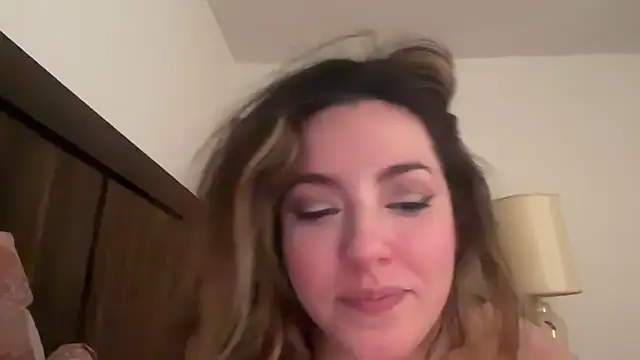 Snapshot of Naciaxxx chatting on February 23, 2025, 11:04 pm Naciaxxx online show from February 23, 2025, 11:04 pm