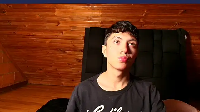 Justyn Ross online show from October 15, 2025, 6:33 am