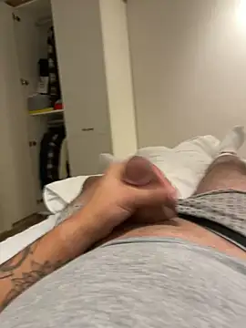 qRoqs online show from January 14, 2026, 12:25 am