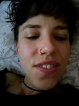 Lyrass online show from November 17, 2025, 3:16 pm