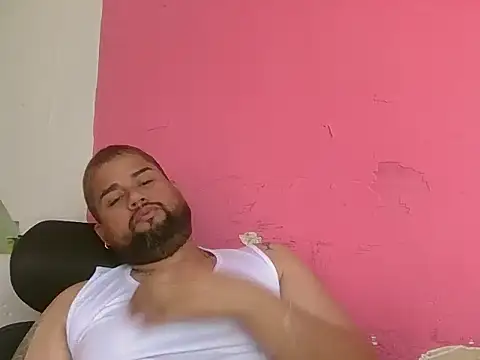 Snapshot of GABRIELGARCIA1313 chatting on December 21, 2025, 4:08 pm GABRIELGARCIA1313 online show from December 21, 2025, 4:08 pm