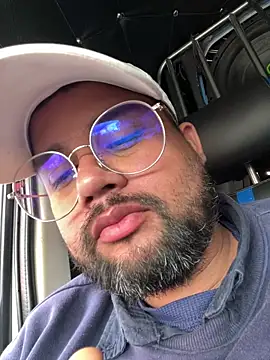 GABRIELGARCIA1313 online show from February 19, 2026, 3:31 pm