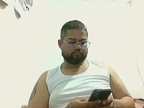 GABRIELGARCIA1313 online show from January 13, 2026, 8:02 pm