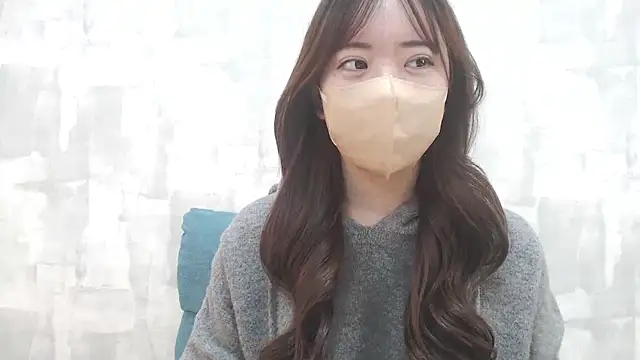 LOVE MOMO LOVE online show from December 5, 2024, 11:44 am