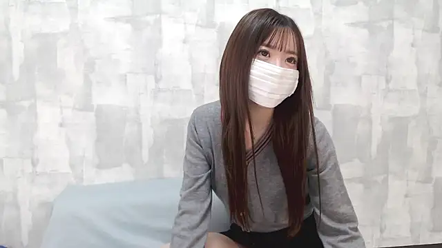 LOVE MOMO LOVE online show from September 28, 2025, 11:17 am