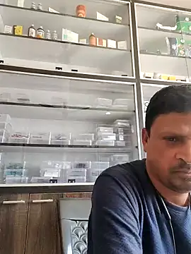Snapshot of Raj1043 chatting on May 28, 2026, 7:05 am Raj1043 online show from May 28, 2026, 7:05 am