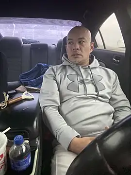 EatMyCake831 online show from April 14, 2026, 2:44 pm