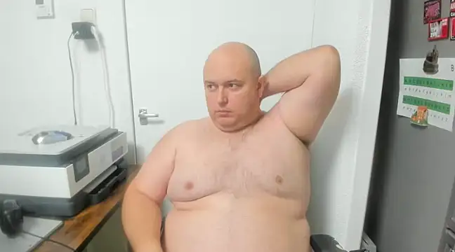 BigromeoXX online show from December 12, 2024, 5:37 pm