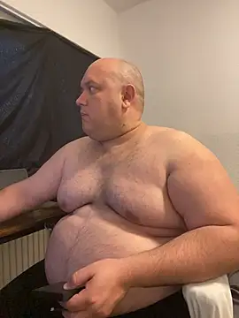 BigromeoXX online show from April 2, 2026, 4:57 pm