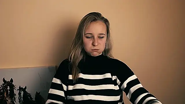  Nicole new online show from October 29, 2025, 9:19 am