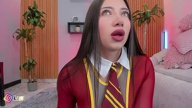 Aixaa charles online show from November 6, 2025, 12:09 pm