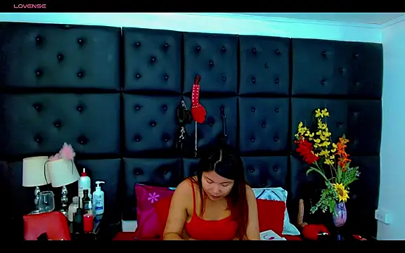 Isalombardi online show from May 14, 2026, 2:41 am